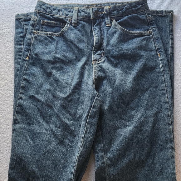 St. Johns Bay Women's Secretly Slender Boot Cut Blue Denim Jeans Size 4 Average - Picture 1 of 4